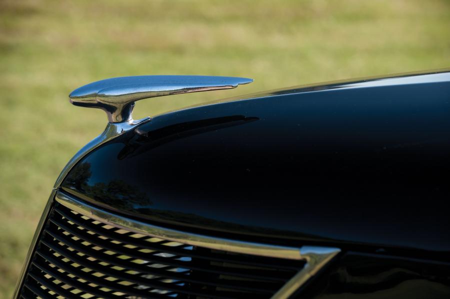  Ford DeLuxe Rumble Seat Cabriolet 1937 года  (фото 7 из 20)